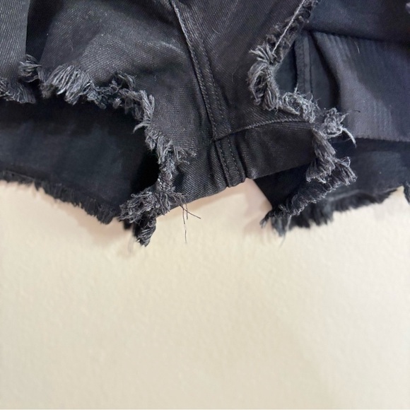 3/$10⚡️Hollister Black Hi-Waist Jean Shorts Frayed Hem - Picture 5 of 9